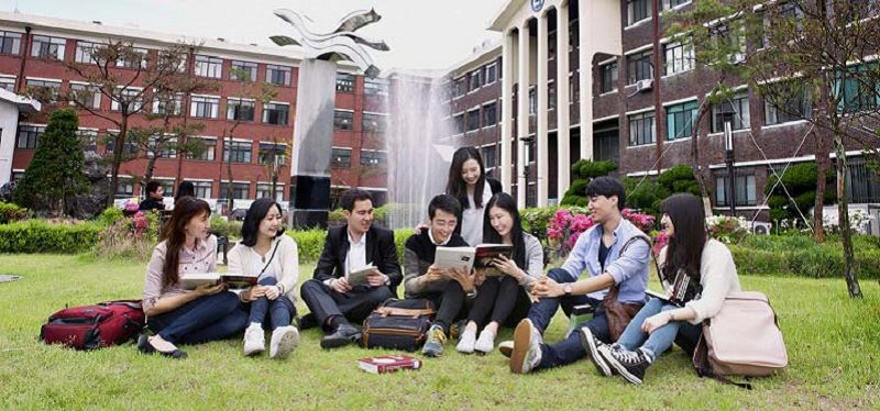 Xác định đúng định hướng nghiên cứu giúp bạn dễ dàng tiếp cận giáo sư cùng lĩnh vực.